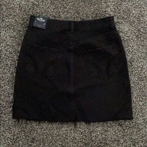 Hollister Black Ultra High-Rise Skirt (never worn)